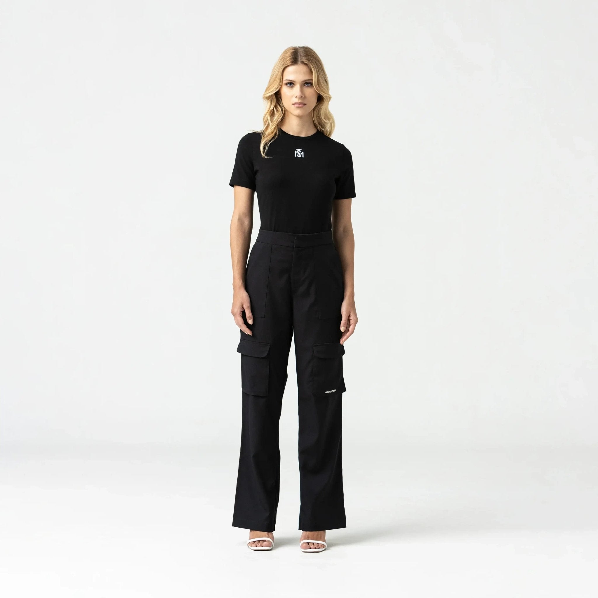 ANNE T - SHIRT WOMEN BLACK - Monastery | Tienda Oficial Colombia