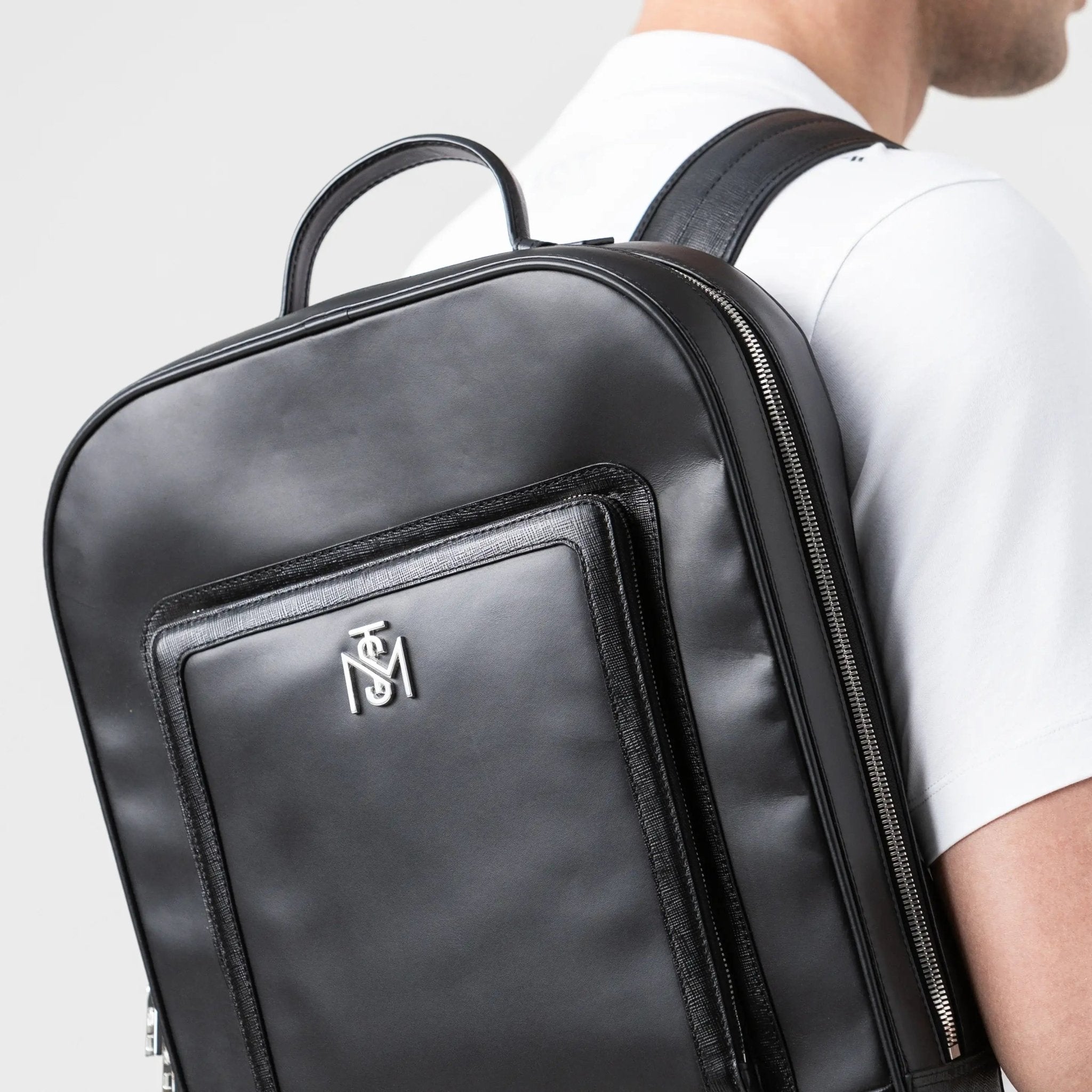 ARNOLD BACKPACK MEN BLACK - Monastery | Tienda Oficial Colombia