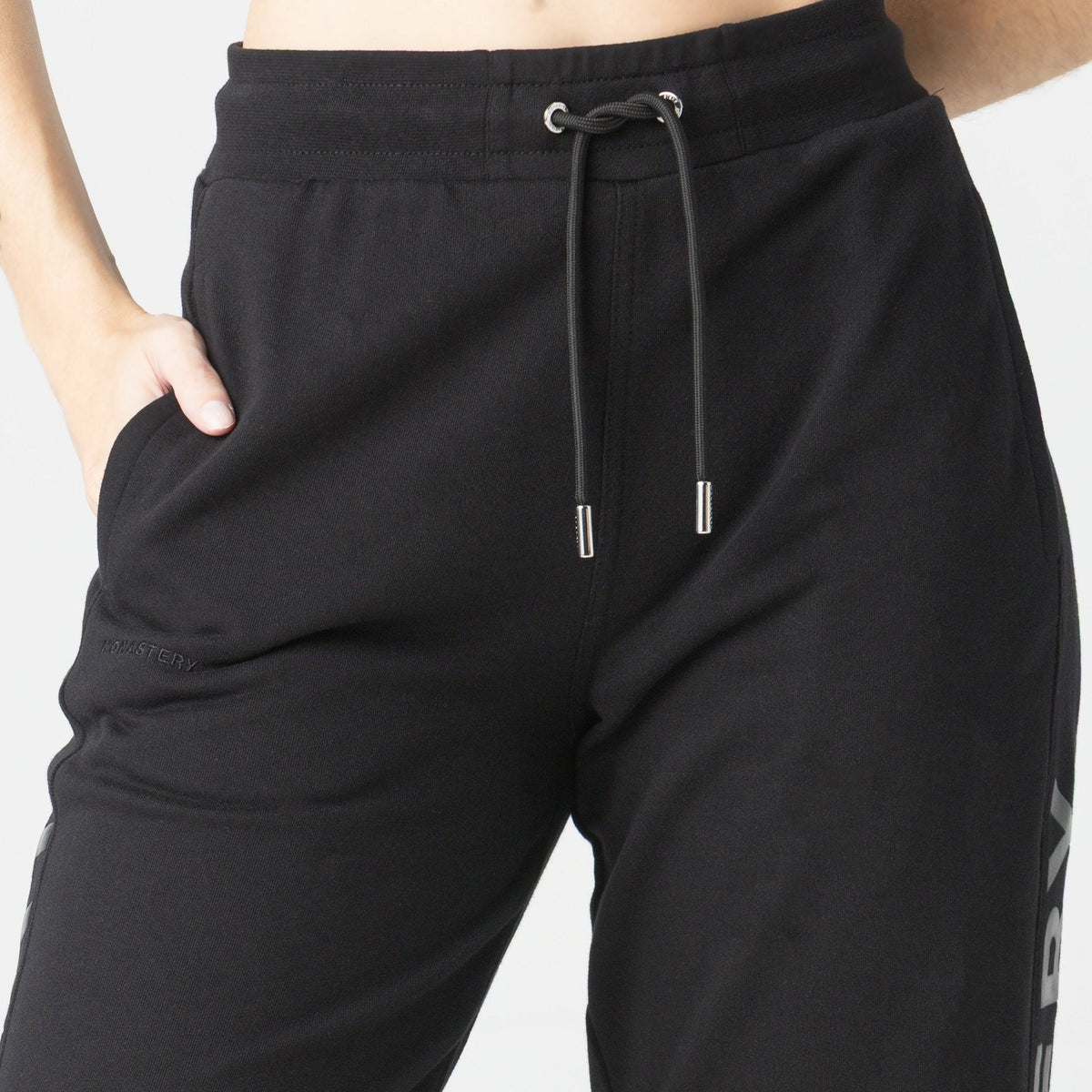 CHAGAT JOGGER WOMEN BLACK - Monastery | Tienda Oficial Colombia