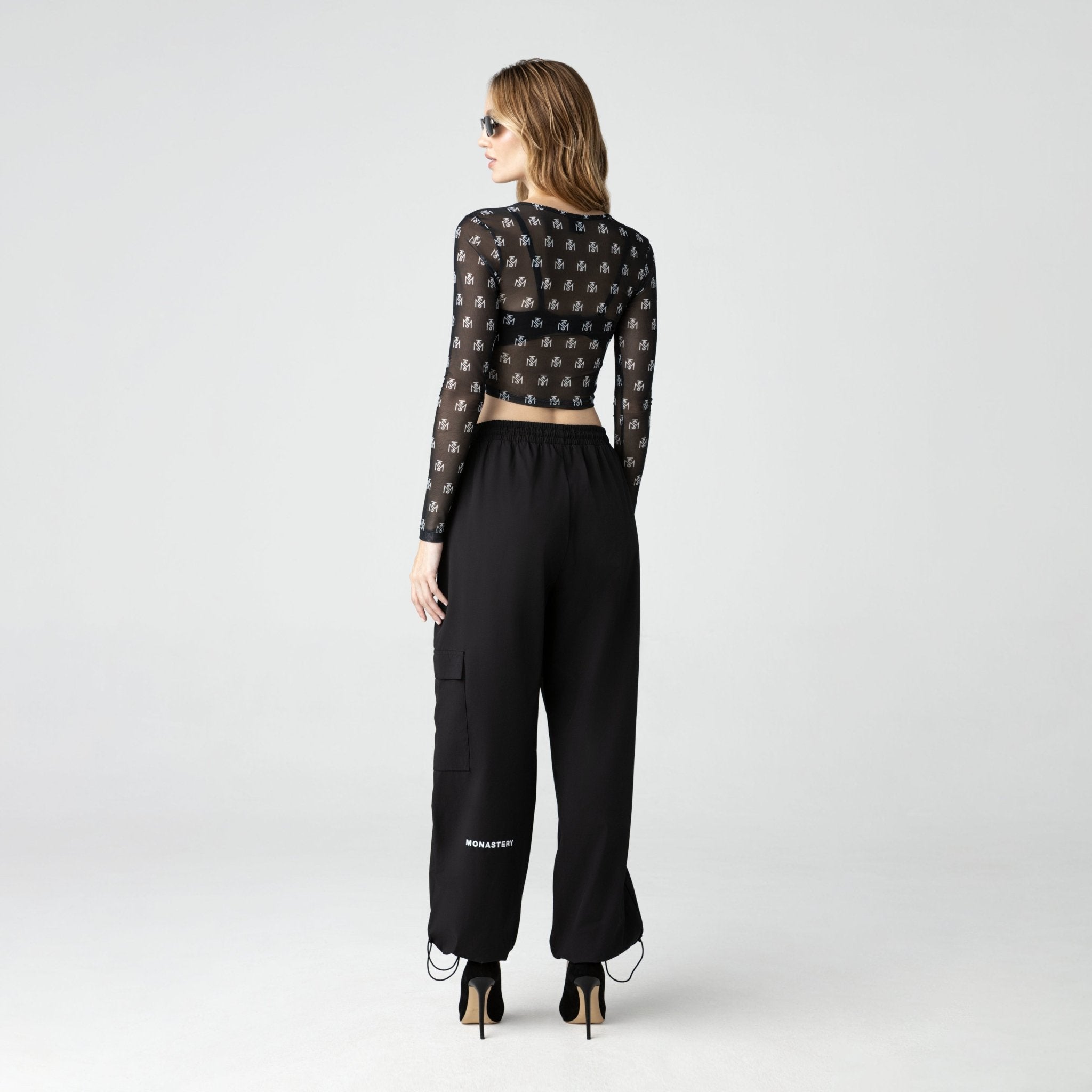 CHAVAN TOP WOMEN BLACK - Monastery | Tienda Oficial Colombia