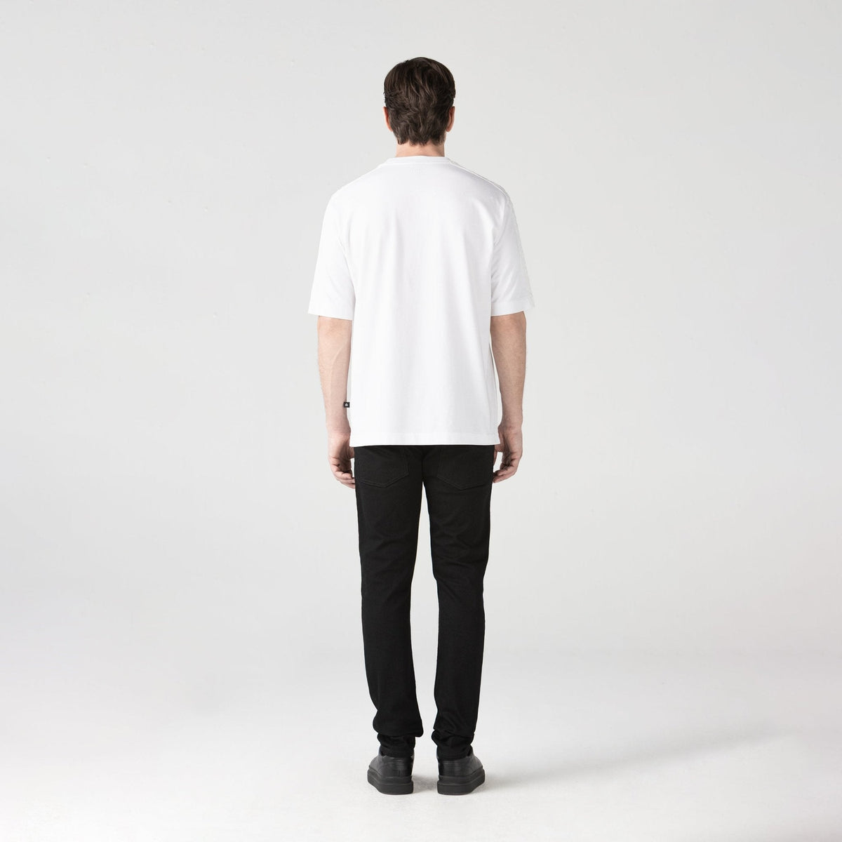 HAN T-SHIRT OVERSIZED MEN WHITE - Monastery | Tienda Oficial Colombia