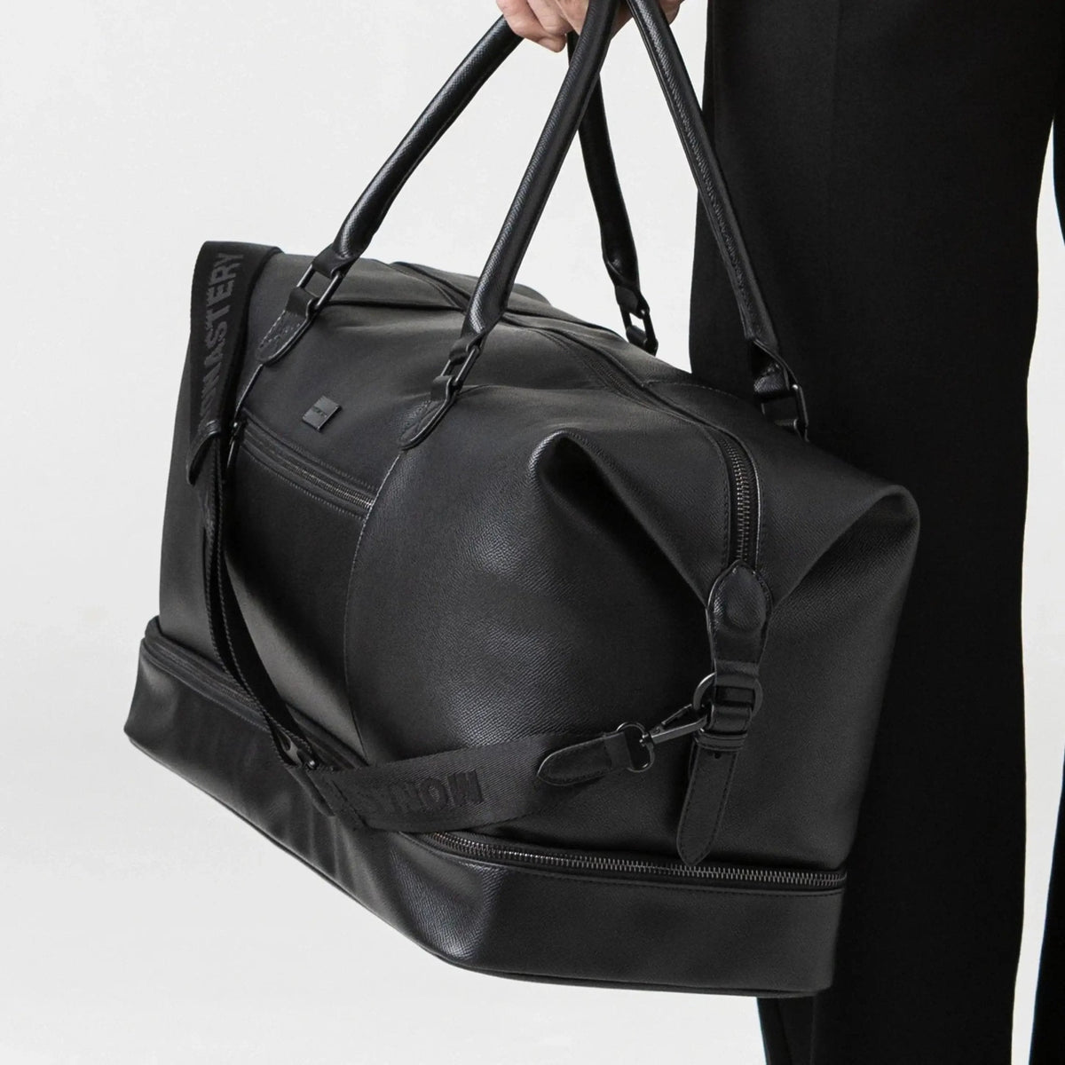 LEGENDS DUFFLEBAG UNISEX BLACK - Monastery | Tienda Oficial Colombia