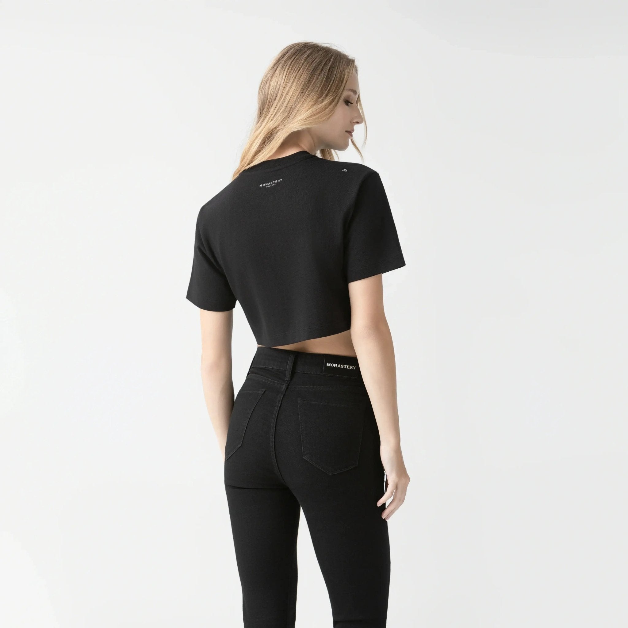 NATASHA CROP TOP WOMEN BLACK - Monastery | Tienda Oficial Colombia