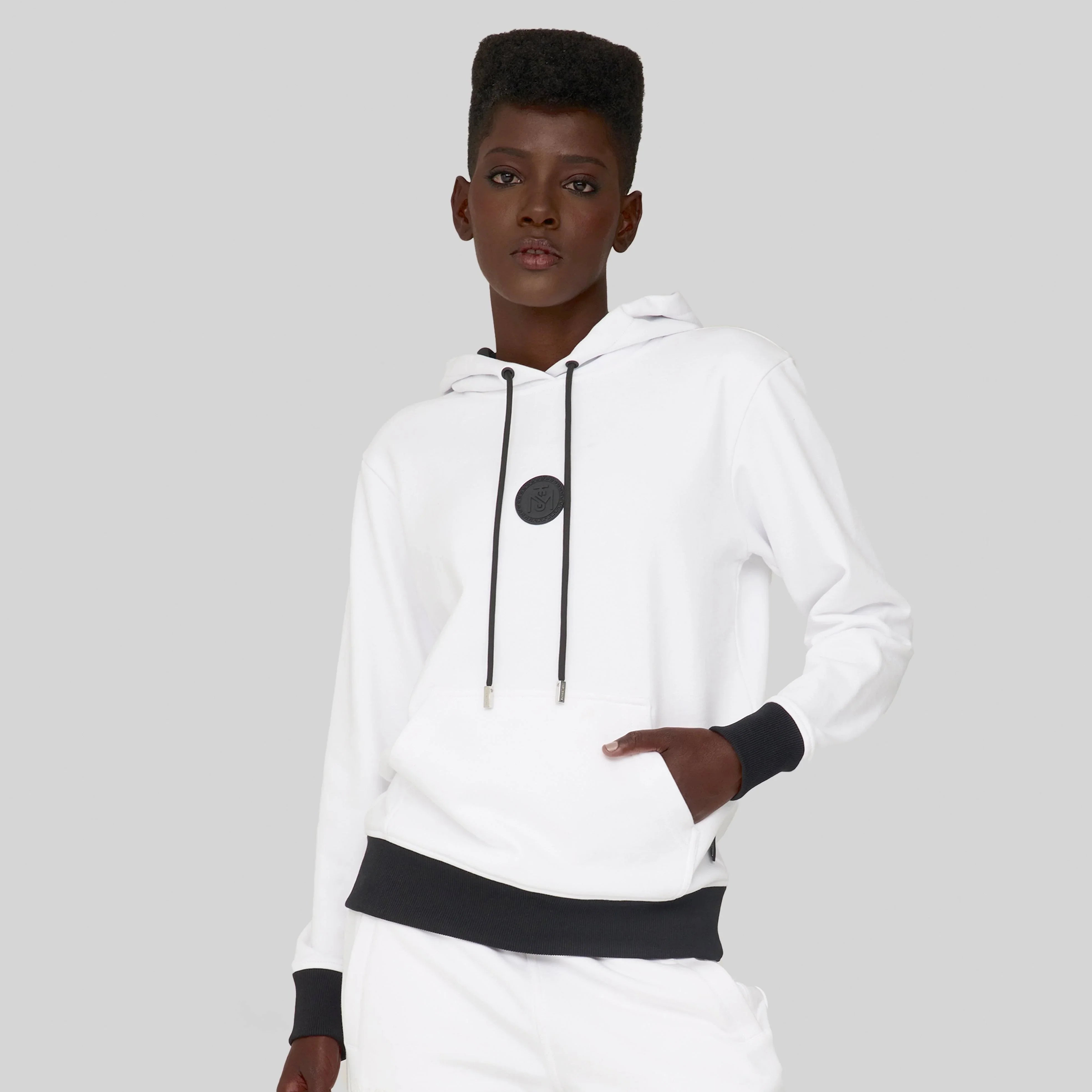 SARISA WHITE HOODIE - Monastery