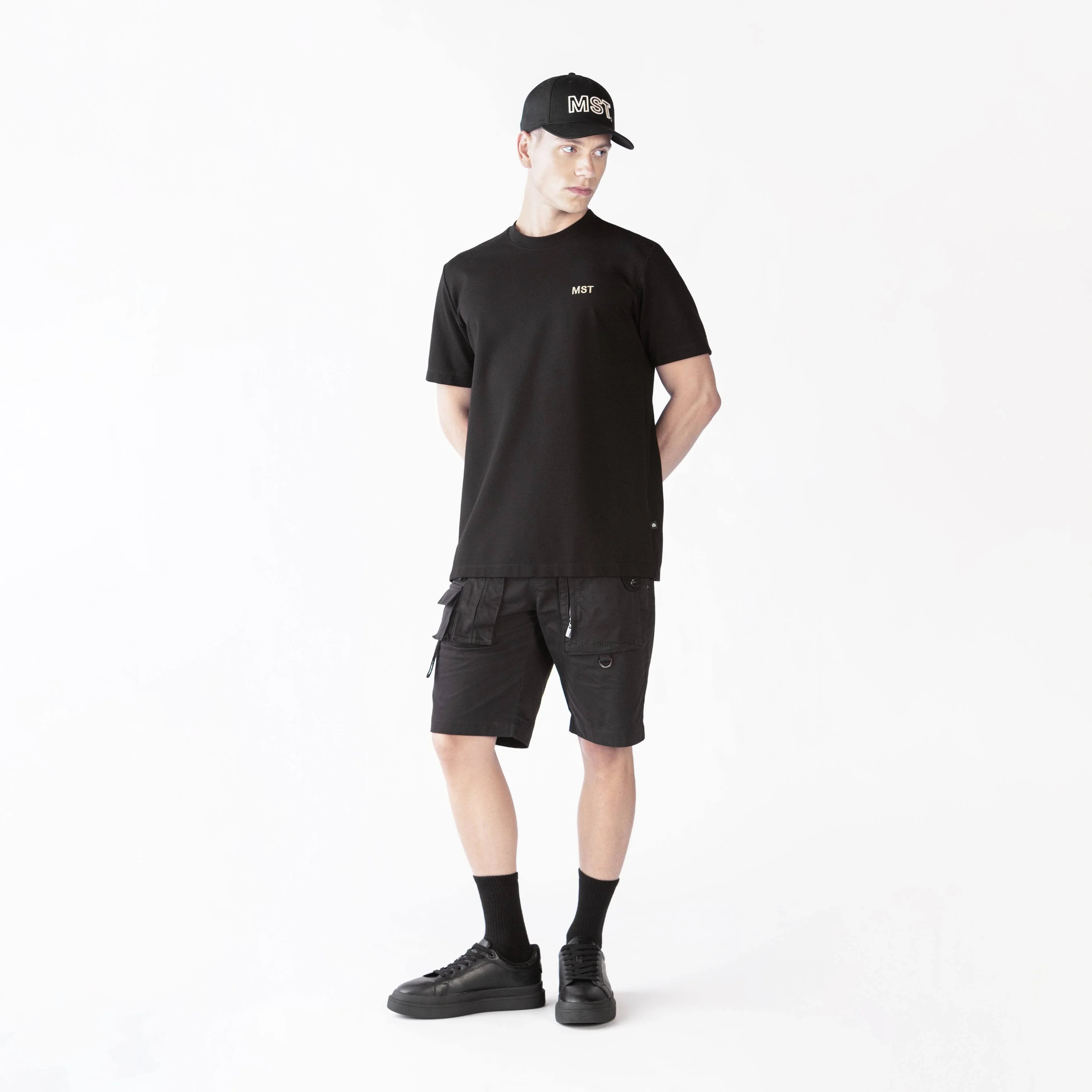 CAMISETA KEEP NEGRA 1 - MONASTERY