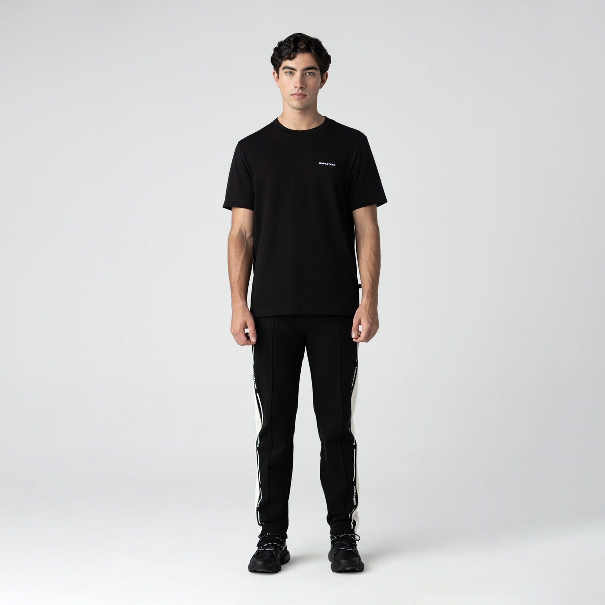 ARCANUM JOGGER MEN BLACK - Monastery | Tienda Oficial Colombia