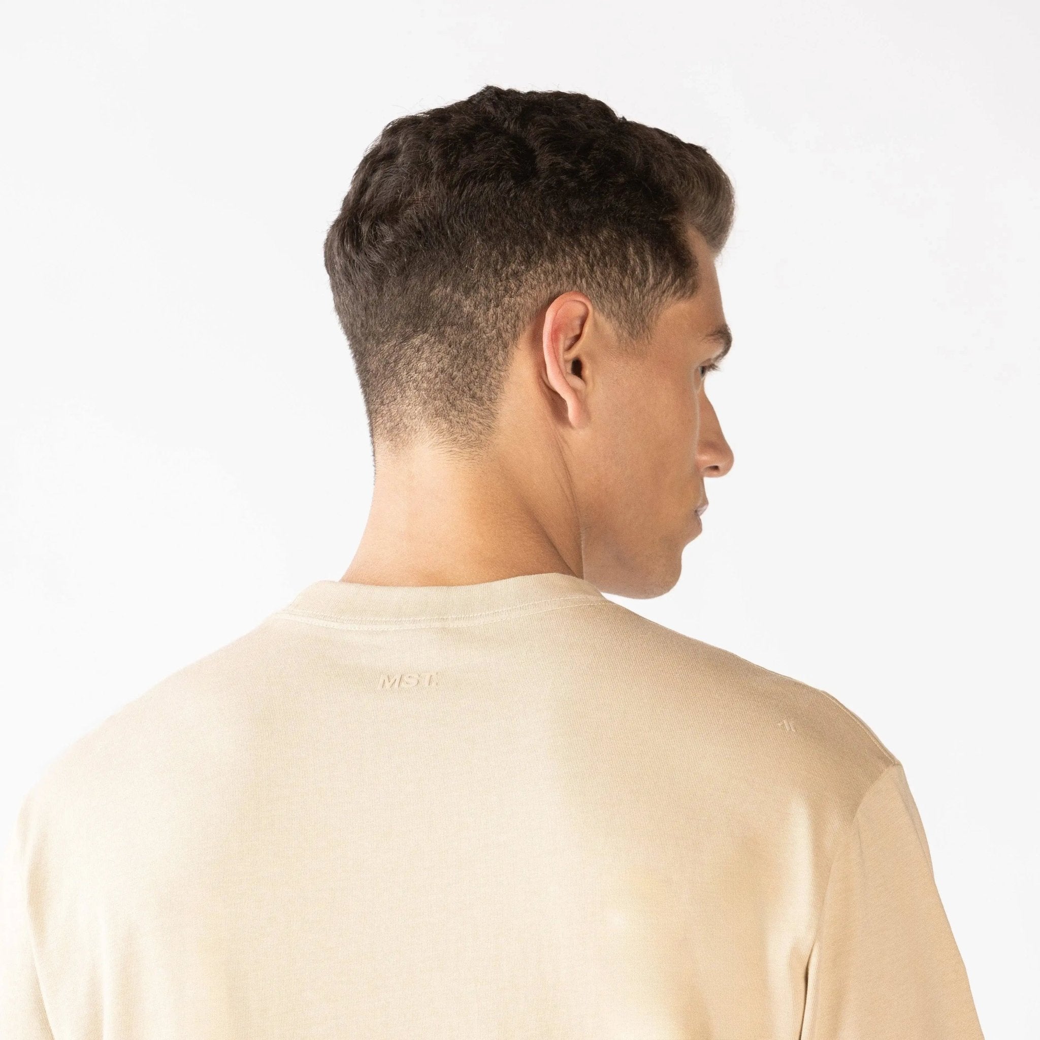 BLEIS T-SHIRT OVERSIZED MEN IRISH CREAM - Monastery | Tienda Oficial Colombia