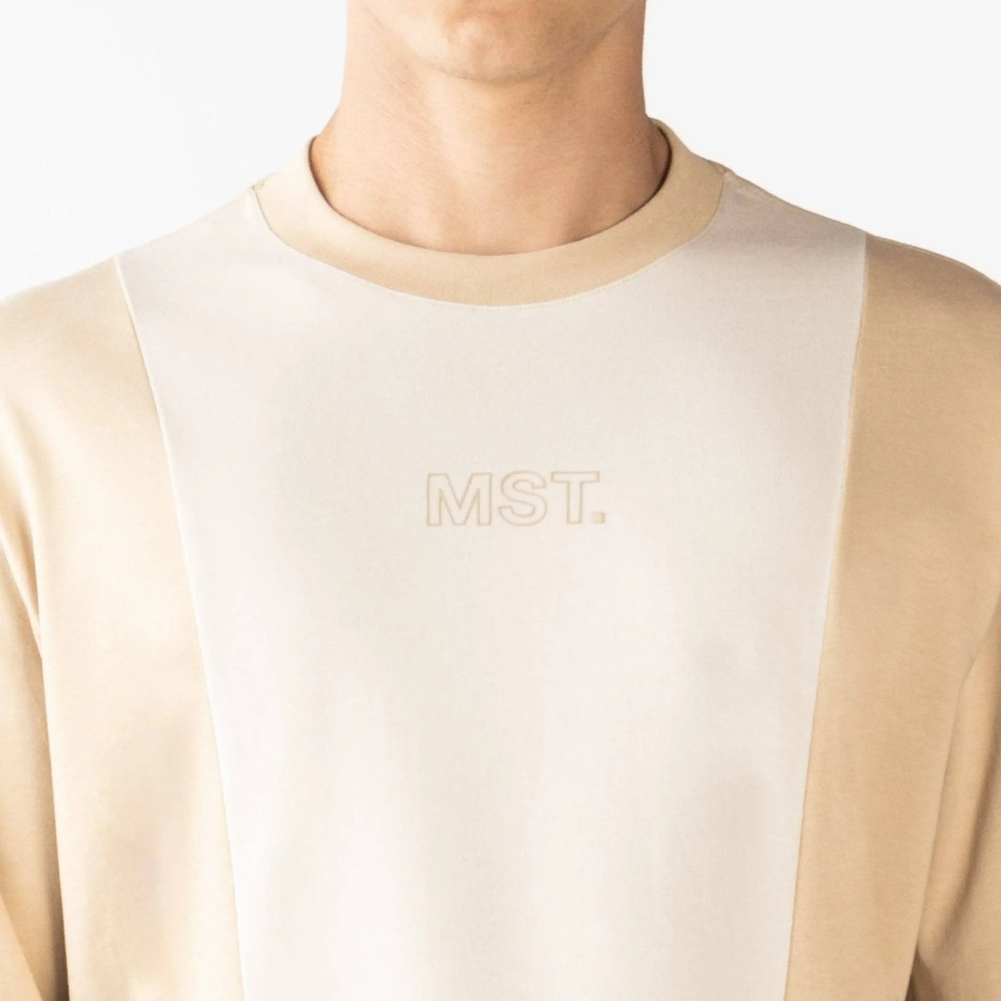 BLEIS T-SHIRT OVERSIZED MEN IRISH CREAM - Monastery | Tienda Oficial Colombia