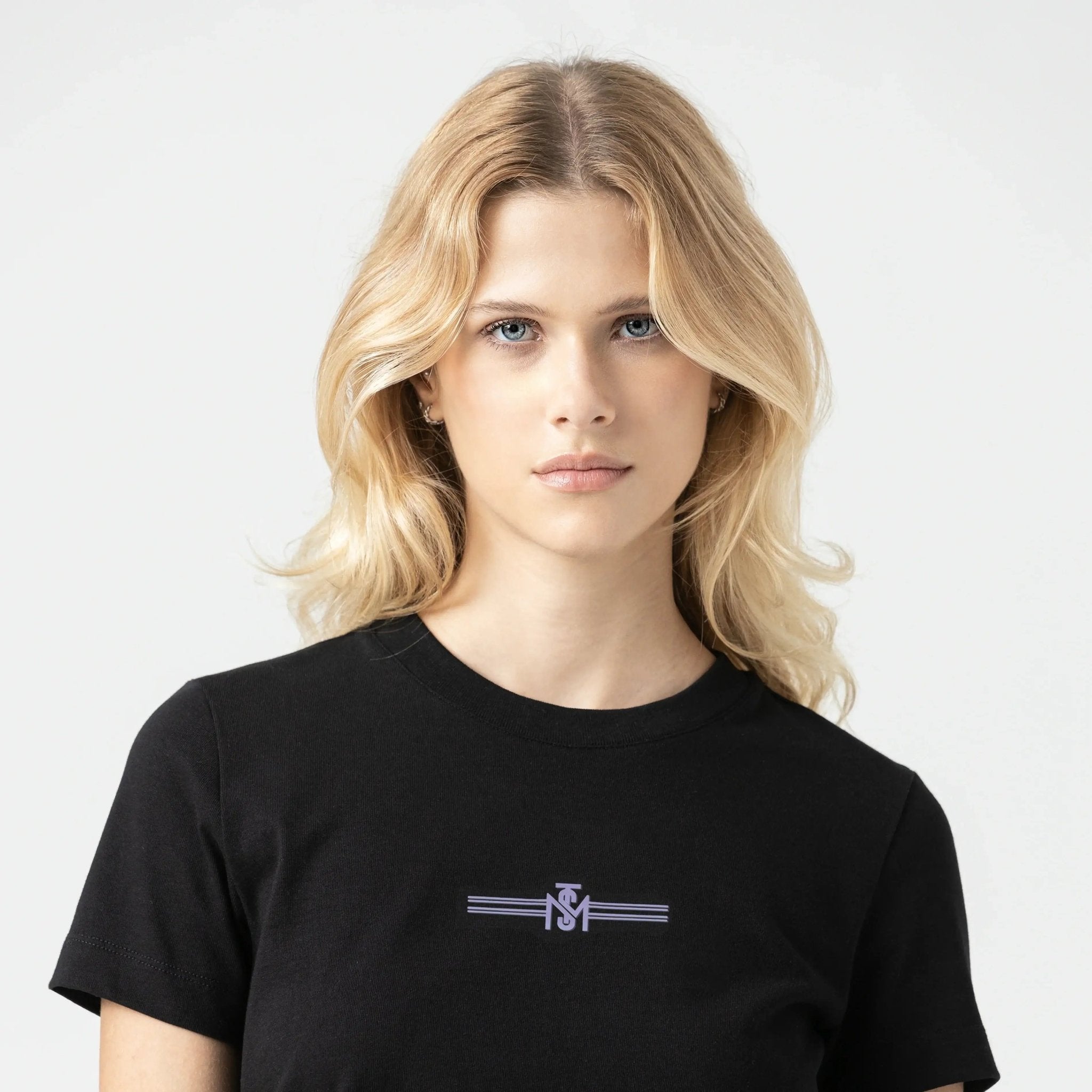 CADI T - SHIRT WOMEN BLACK - Monastery | Tienda Oficial Colombia