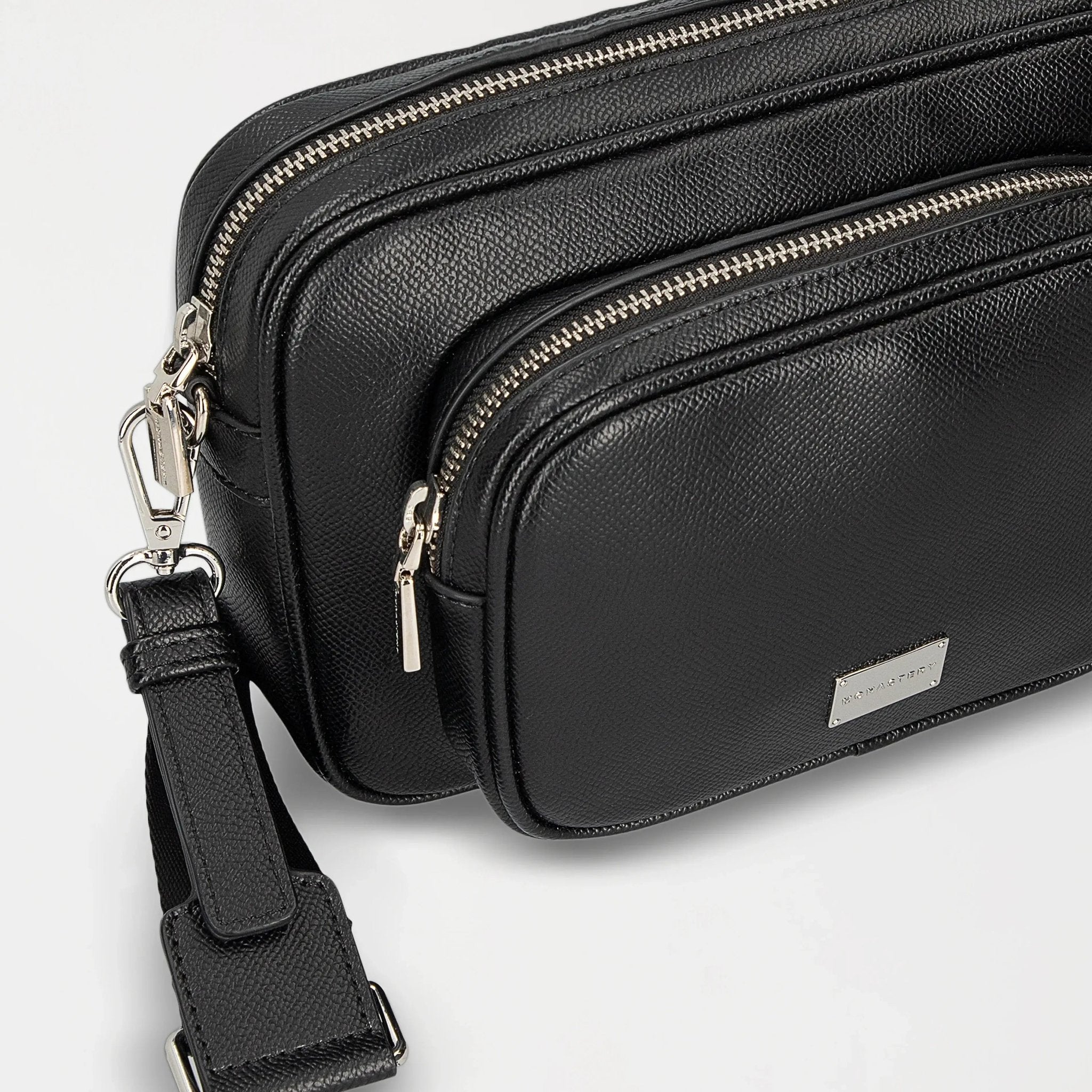 CALEB FANNY PACK MEN BLACK - Monastery | Tienda Oficial Colombia