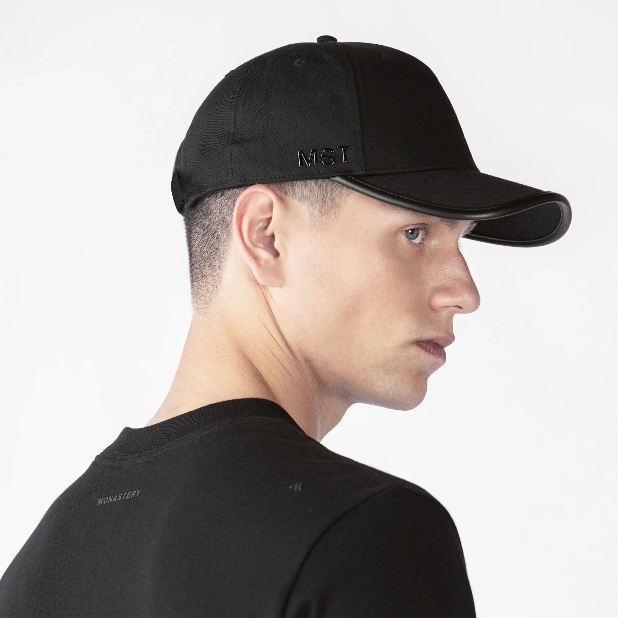 CLEFFBORN CAP UNISEX BASIC BLACK U - Monastery | Tienda Oficial Colombia