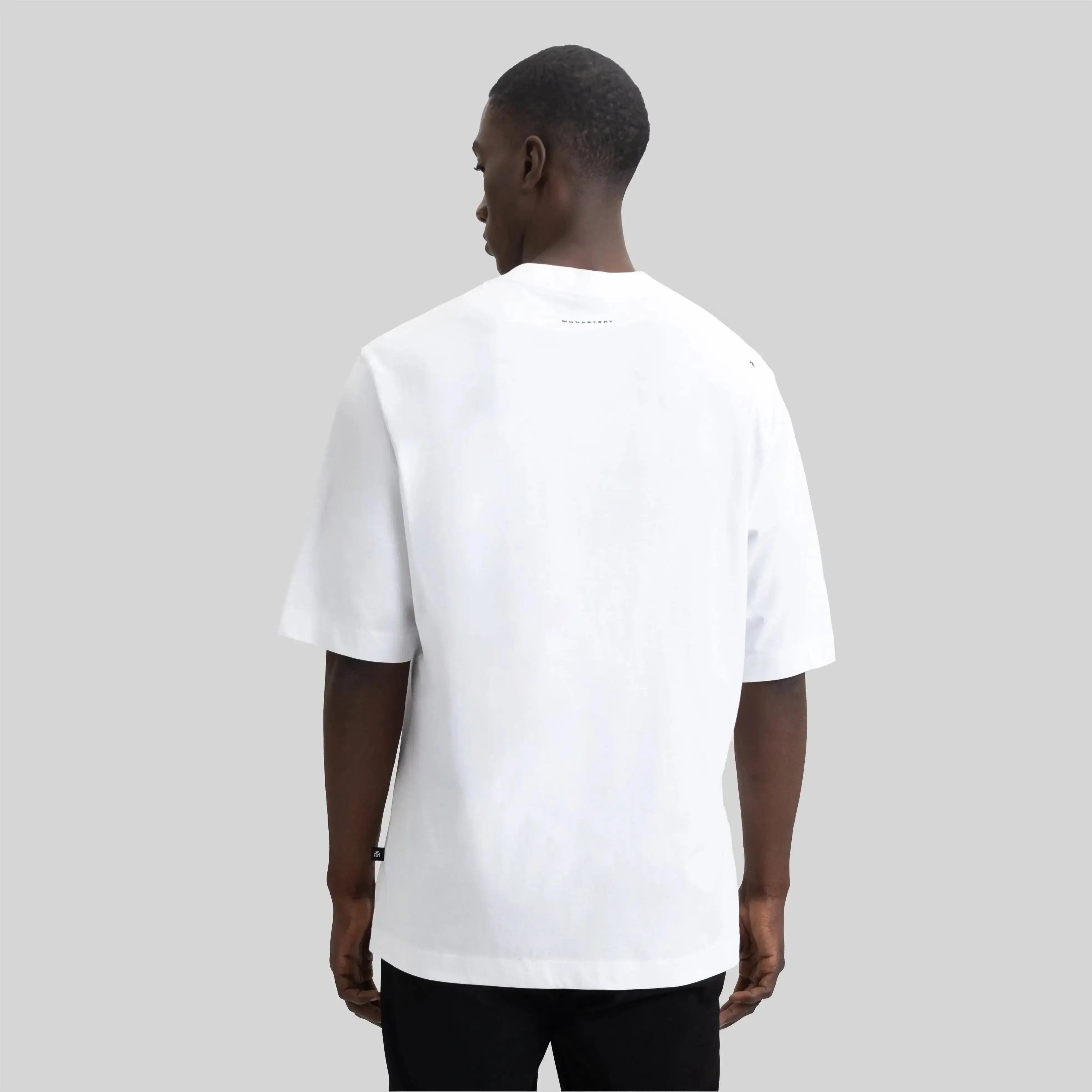 MANSELL T-SHIRT OVERSIZED WHITE - Monastery | Tienda Oficial Colombia